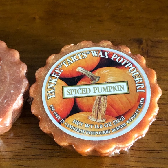 Yankee Candle Tarts Wax 2 Peppermint Bark - 2 Spiced Pumpkin - New Sealed - Picture 7 of 8